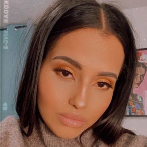 Meet your Posher, Gina